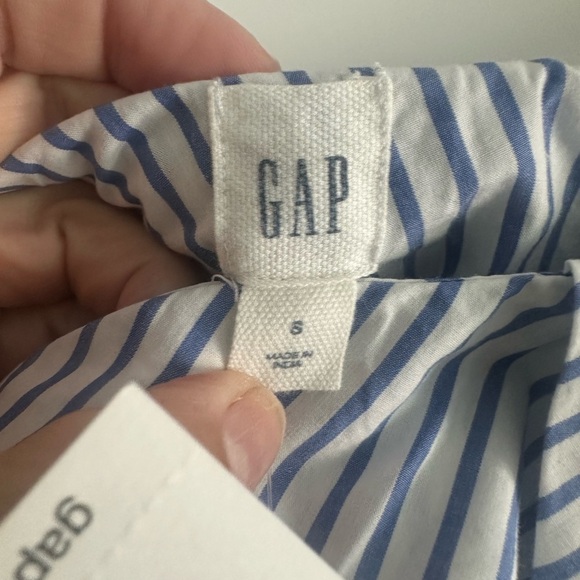 GAP Asymmetrical Ruffled Blue and White Blouse - Picture 5 of 5